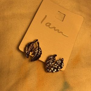 I am silver gold leaf trippy earrings